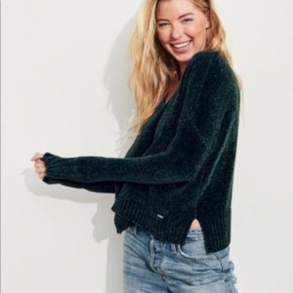 Hollister Chenille Vneck Sweater Medium 